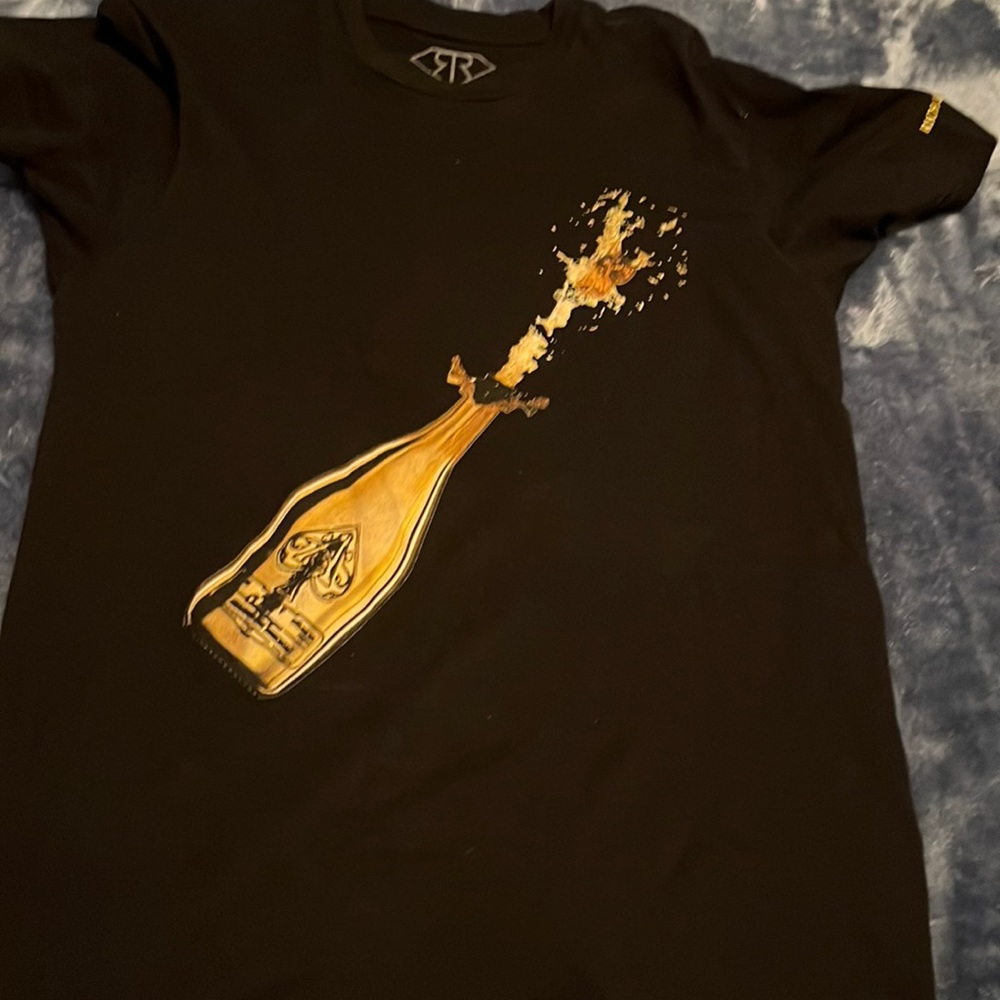 Mens medium rich and rotten tee. Like new